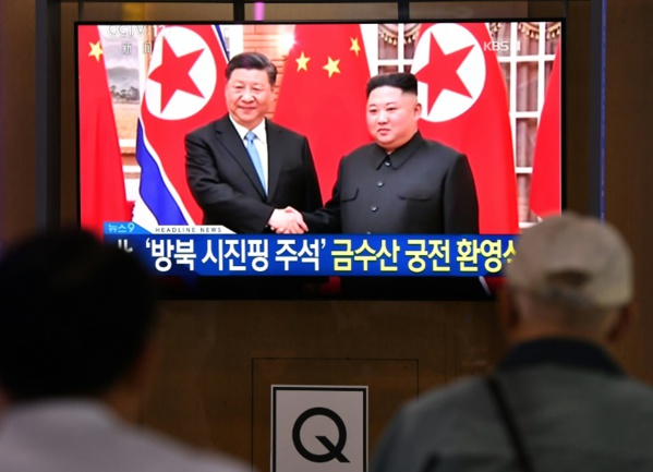 Xi Jinping accueilli chaleureusement en Corée du Nord Xi Jinping accueilli chaleureusement en Corée du Nord