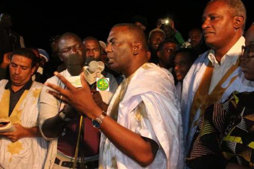 Le candidat Biram Dah Abeid préside un meeting électoral à Nouadhibou