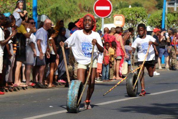 La course de pneus, l’événement sportif et populaire de Mayotte