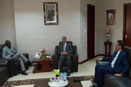 Le ministre des Affaires étrangères s’entretient avec l’ambassadeur du Sénégal Le ministre des Affaires étrangères s’entretient avec l’ambassadeur du Sénégal