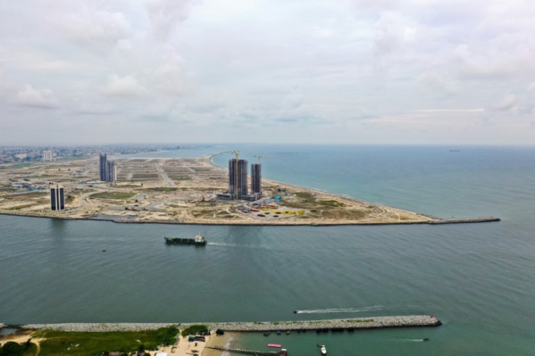 Lagos, l'une des villes les plus dynamiques du monde, s'enfonce dans les eaux