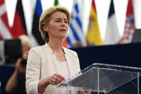 UE: l'Allemande von der Leyen, première femme à la tête de la Commission mais élue de justesse UE: l'Allemande von der Leyen, première femme à la tête de la Commission mais élue de justesse