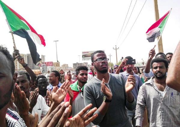 Soudan: report des discussions prévues avec le pouvoir militaire Soudan: report des discussions prévues avec le pouvoir militaire