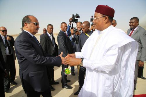 Arrivée à Nouakchott du Président Nigérien pour assister à l’investiture du Président élu Arrivée à Nouakchott du Président Nigérien pour assister à l’investiture du Président élu