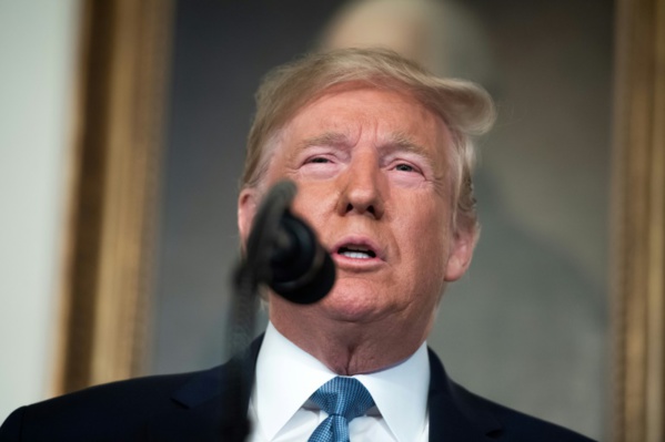Fusillades: Trump condamne le suprémacisme blanc mais reste flou sur les armes
