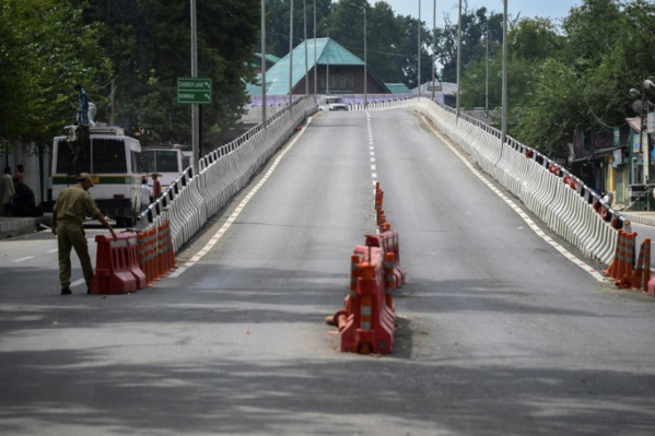 Le Cachemire indien sous une chape de plomb pour éviter un soulèvement Le Cachemire indien sous une chape de plomb pour éviter un soulèvement
