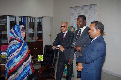 Le ministre de l’équipement visite des établissements relevant de son département Le ministre de l’équipement visite des établissements relevant de son département
