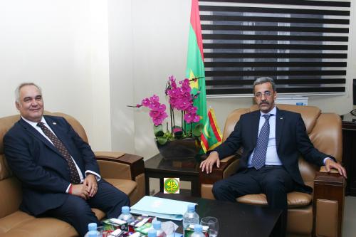 Le ministre du développement Rural reçoit le représentant résident de la Banque Mondiale en Mauritanie Le ministre du développement Rural reçoit le représentant résident de la Banque Mondiale en Mauritanie