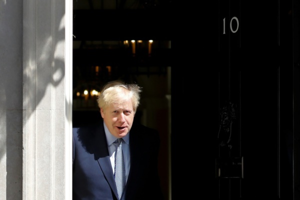 Brexit: Johnson annonce une suspension du Parlement et met en fureur l'opposition