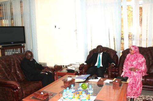 Les ministres de l’intérieur et de l’habitat se réunissent avec le Coordinateur du PNUD à Nouakchott