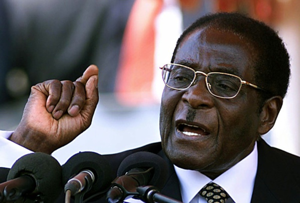 Zimbabwe: décès de Robert Mugabe à 95 ans, héros de la lutte pour l'indépendance qui a ruiné son pays Zimbabwe: décès de Robert Mugabe à 95 ans, héros de la lutte pour l'indépendance qui a ruiné son pays