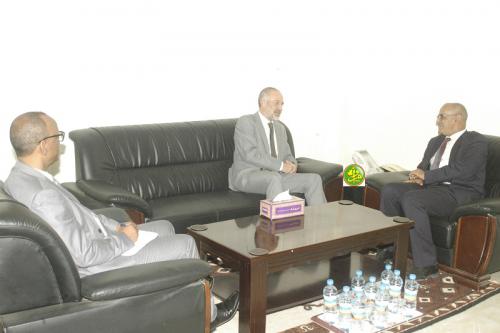 Le ministre des pêches s'entretient avec l'ambassadeur Britannique en Mauritanie