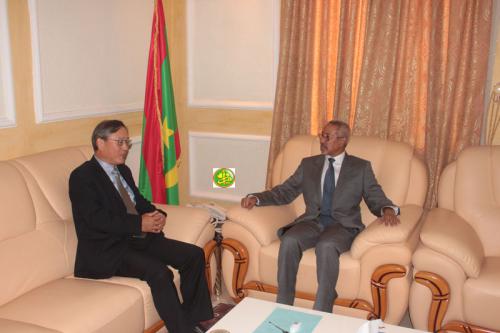 Le ministre de la Défense nationale s’entretient avec l’ambassadeur chinois Le ministre de la Défense nationale s’entretient avec l’ambassadeur chinois
