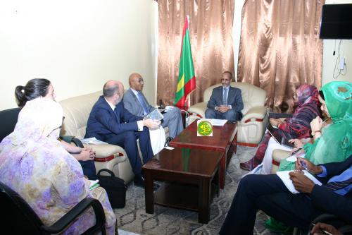 Le ministre de l’enseignement secondaire reçoit une mission de l’Agence Française de Développement Le ministre de l’enseignement secondaire reçoit une mission de l’Agence Française de Développement