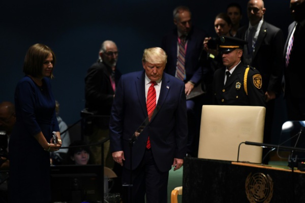 Iran: Trump inflexible, Macron appelle au dialogue Iran: Trump inflexible, Macron appelle au dialogue