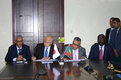 Signature d'échanges de notes entre la Mauritanie et le Japon Signature d'échanges de notes entre la Mauritanie et le Japon