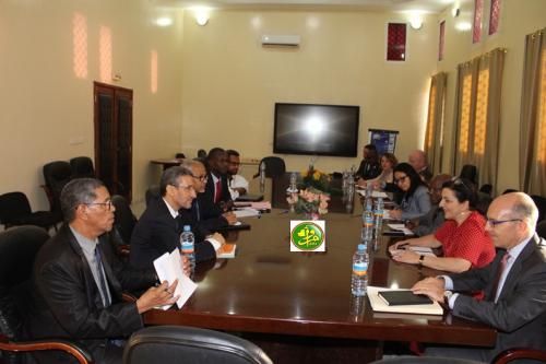 Le ministre des Finances reçoit une mission du FMI Le ministre des Finances reçoit une mission du FMI