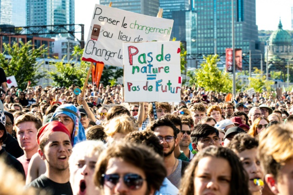 A Montréal, marée humaine pour un défilé "historique" avec Greta Thunberg A Montréal, marée humaine pour un défilé "historique" avec Greta Thunberg