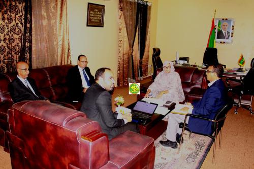 La ministre de l'environnement insiste sur la nécessité de respecter les critères de l'environnement dans la gestion de la société de Tasiast La ministre de l'environnement insiste sur la nécessité de respecter les critères de l'environnement dans la gestion de la société de Tasiast