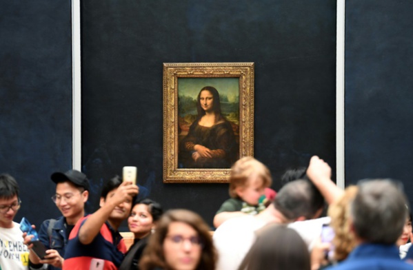 Au Louvre, la Joconde retrouve sa place dans une Salle des Etats bleu nuit