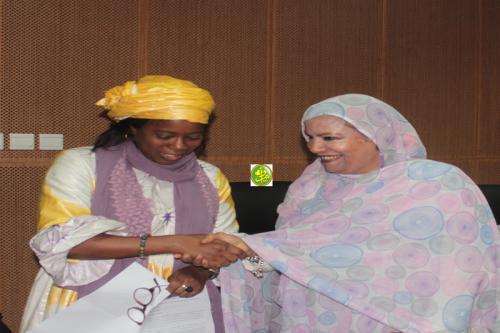 Vers le renforcement de la participation des femmes entrepreneurs et commerçantes à l’économie nationale Vers le renforcement de la participation des femmes entrepreneurs et commerçantes à l’économie nationale