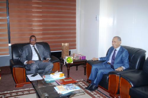 Le ministre de la culture s’entretient avec l’ambassadeur de Tunisie Le ministre de la culture s’entretient avec l’ambassadeur de Tunisie