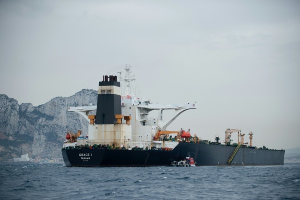 Explosions sur un tanker iranien: de possibles frappes de missile