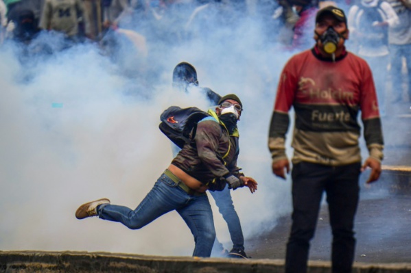 Regain de violence en Equateur, la perspective d'un dialogue s'éloigne