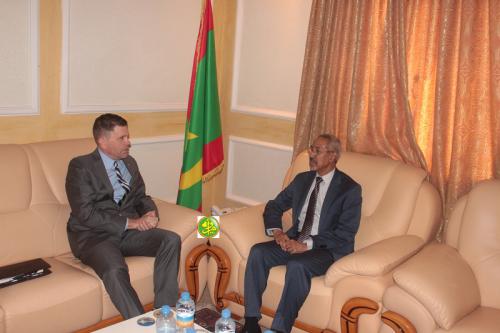 Le ministre de la Défense nationale s’entretient avec l’ambassadeur américain Le ministre de la Défense nationale s’entretient avec l’ambassadeur américain