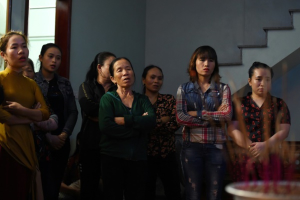 Camion charnier: l'angoissante attente des familles vietnamiennes Camion charnier: l'angoissante attente des familles vietnamiennes