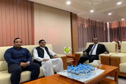 Le président du patronat mauritanien s’entretient avec l’ambassadeur pakistanais Le président du patronat mauritanien s’entretient avec l’ambassadeur pakistanais