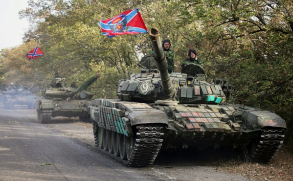 Ukraine: un retrait de troupes dans l'espoir d'un sommet pour la paix