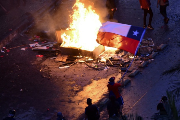 Chili: après trois semaines de protestation, la colère sociale ne faiblit pas