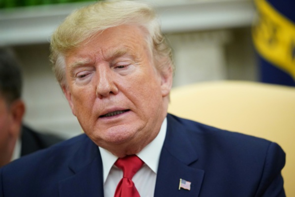 Destitution de Trump: un témoin clé enfonce le clou au Congrès Destitution de Trump: un témoin clé enfonce le clou au Congrès