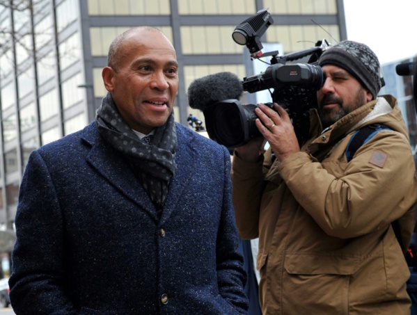 L'arrivée tardive de candidats démocrates, signe d'une "angoisse" face à Trump L'arrivée tardive de candidats démocrates, signe d'une "angoisse" face à Trump