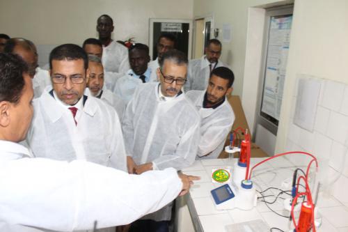 Le ministre de la Santé visite le laboratoire national de contrôle de la qualité des médicaments
