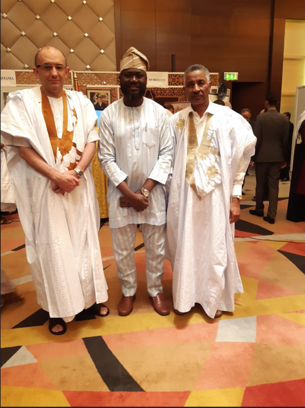 La journée africaine éclaire la nuit au Koweït. La journée africaine éclaire la nuit au Koweït.