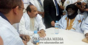 L’ancien président Aziz déterminé à se maintenir sur la scène politique L’ancien président Aziz déterminé à se maintenir sur la scène politique