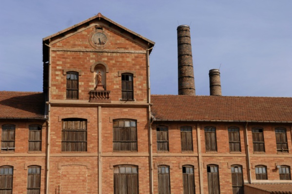 Du camp des Milles à Auschwitz: un travail de fourmi pour rendre un visage aux déportés Du camp des Milles à Auschwitz: un travail de fourmi pour rendre un visage aux déportés