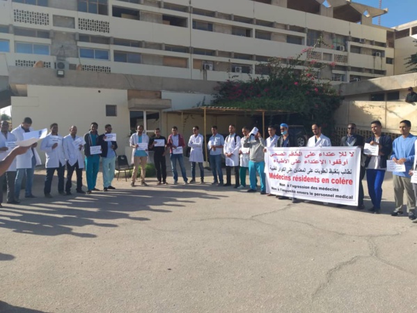 Agression contre un médecin : Des résidents crient leur colère Agression contre un médecin : Des résidents crient leur colère