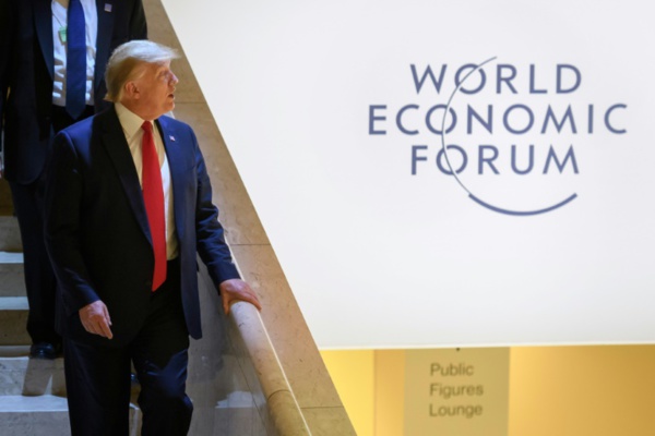 Le procès de Trump débute par une guerre de tranchées