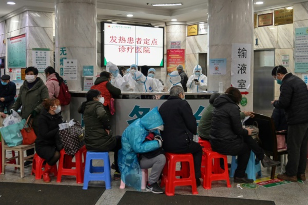La Chine resserre l'arsenal contre l'épidémie, Europe et Australie touchées
