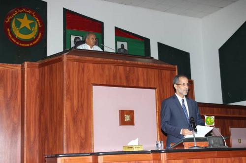 Le Premier ministre présente le bilan et les perspectives de mise en œuvre de la Déclaration de Politique Générale du Gouvernement devant l’Assemblée nationale Le Premier ministre présente le bilan et les perspectives de mise en œuvre de la Déclaration de Politique Générale du Gouvernement devant l’Assemblée nationale
