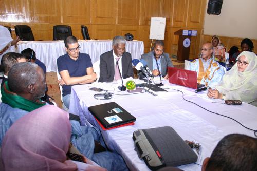 Clôture des journées de concertation sur la dynamisation du rôle de la société civile pour le renforcement de la cohésion sociale Clôture des journées de concertation sur la dynamisation du rôle de la société civile pour le renforcement de la cohésion sociale