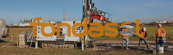 Le Ministre de l'Equipement reçoit le P-DG du Laboratoire Français "Fondasol Le Ministre de l'Equipement reçoit le P-DG du Laboratoire Français "Fondasol