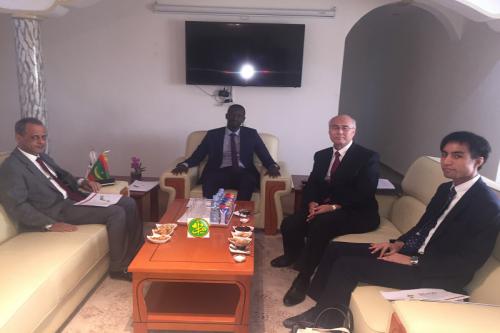 Le président de l’autorité de la Zone franche de Nouadhibou s’entretient avec l’ambassadeur du Japon en Mauritanie. Le président de l’autorité de la Zone franche de Nouadhibou s’entretient avec l’ambassadeur du Japon en Mauritanie.