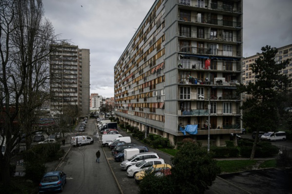 A Clichy-sous-Bois, la vraie misère de la cité des "Misérables" A Clichy-sous-Bois, la vraie misère de la cité des "Misérables"