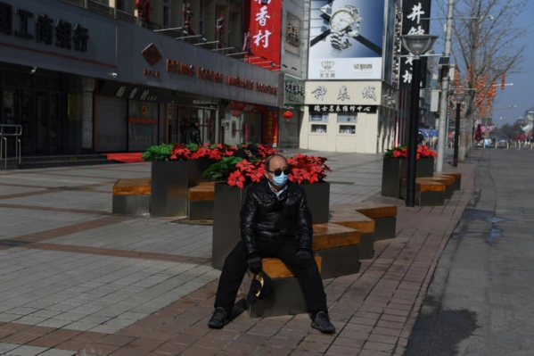 Coronavirus: 1.000 morts, l'OMS redoute une propagation accrue hors de Chine Coronavirus: 1.000 morts, l'OMS redoute une propagation accrue hors de Chine