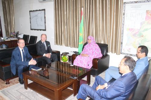 La ministre de l’hydraulique s’entretient avec l’ambassadeur finlandais La ministre de l’hydraulique s’entretient avec l’ambassadeur finlandais