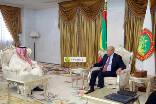 Le président de la République reçoit le ministre saoudien du Commerce et de l'Investissement Le président de la République reçoit le ministre saoudien du Commerce et de l'Investissement